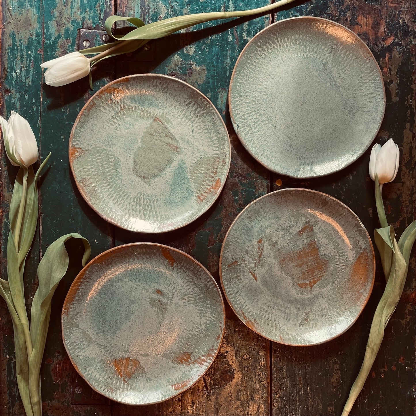 Set of four dessert plate