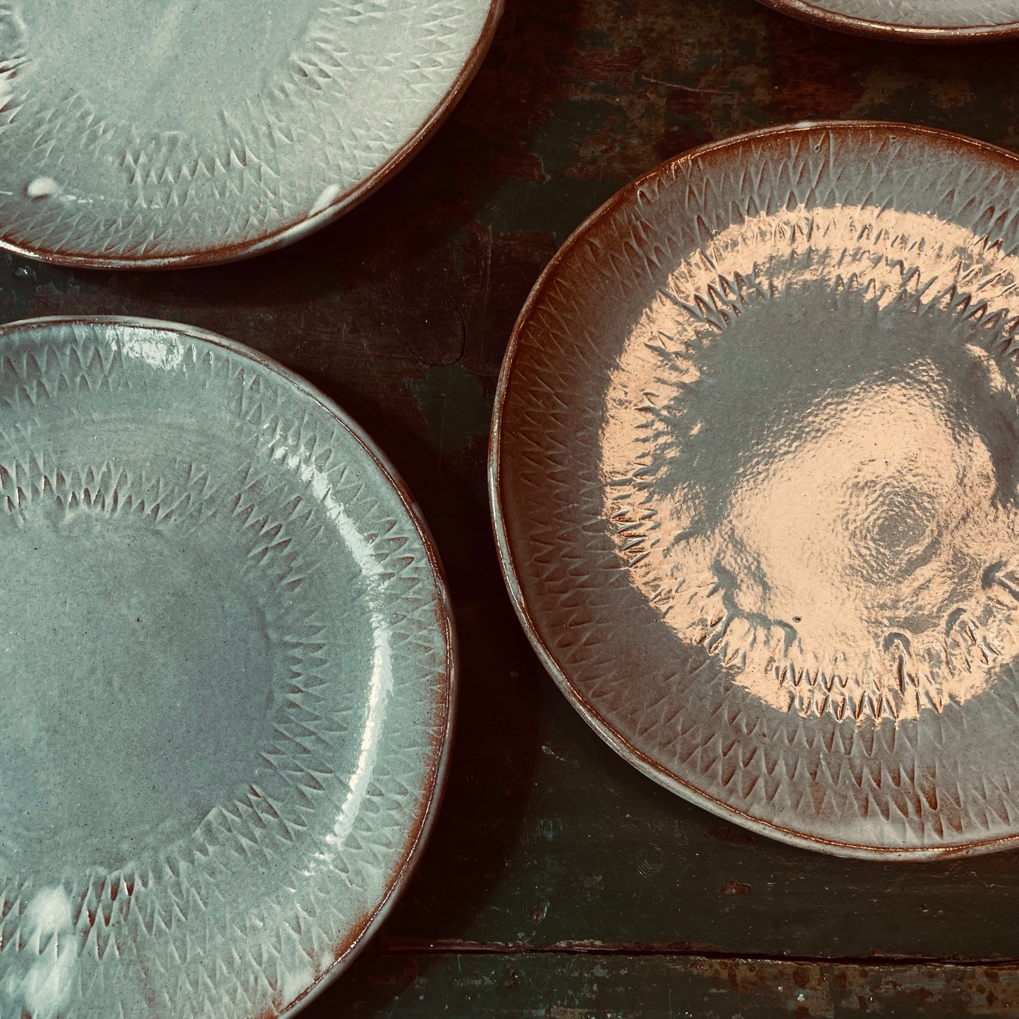 Set of four dessert plate